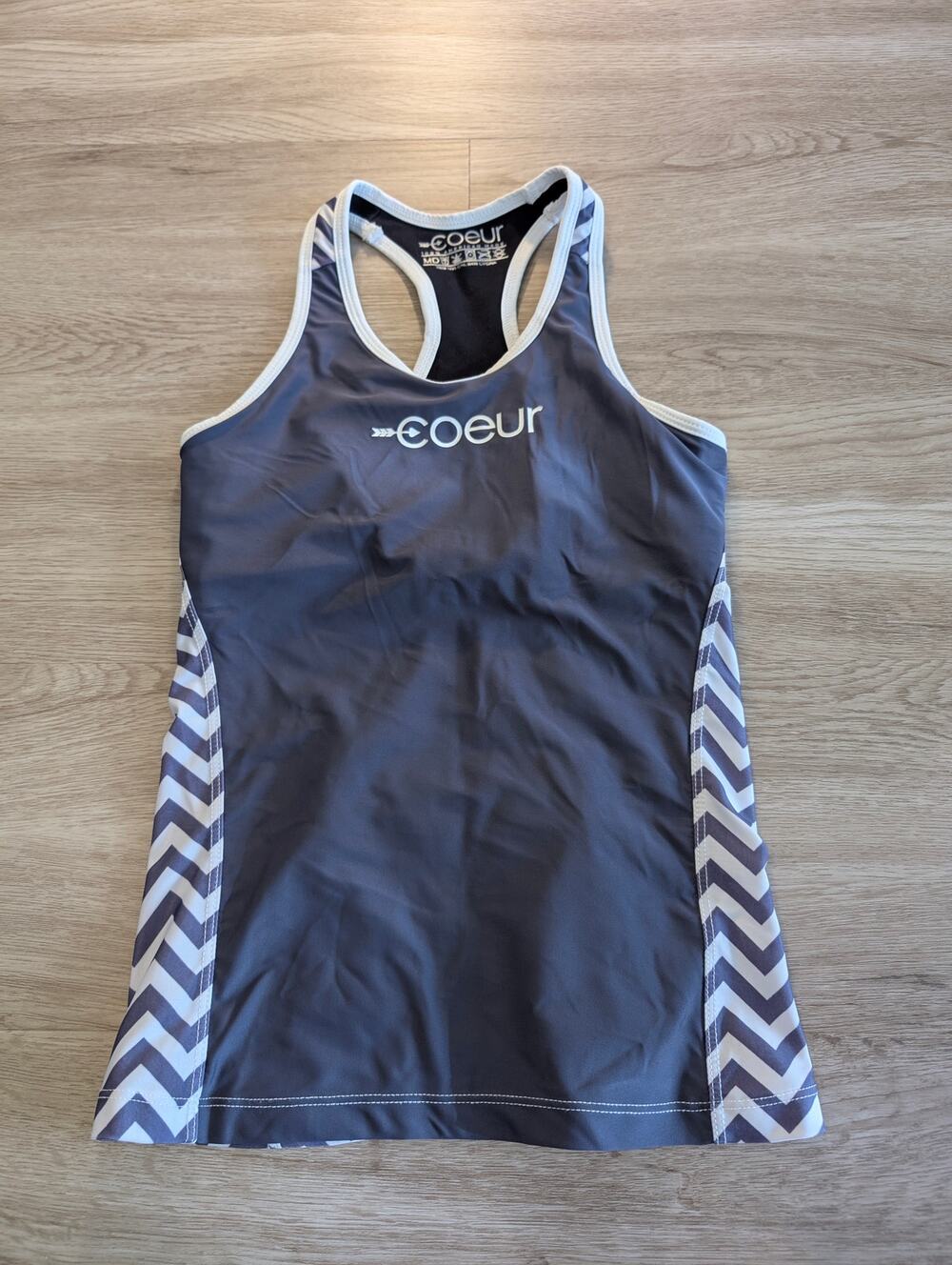 Coeur Sports Triathlon Top Womens Medium MD Gray Chevron Built In Bra Run Tank